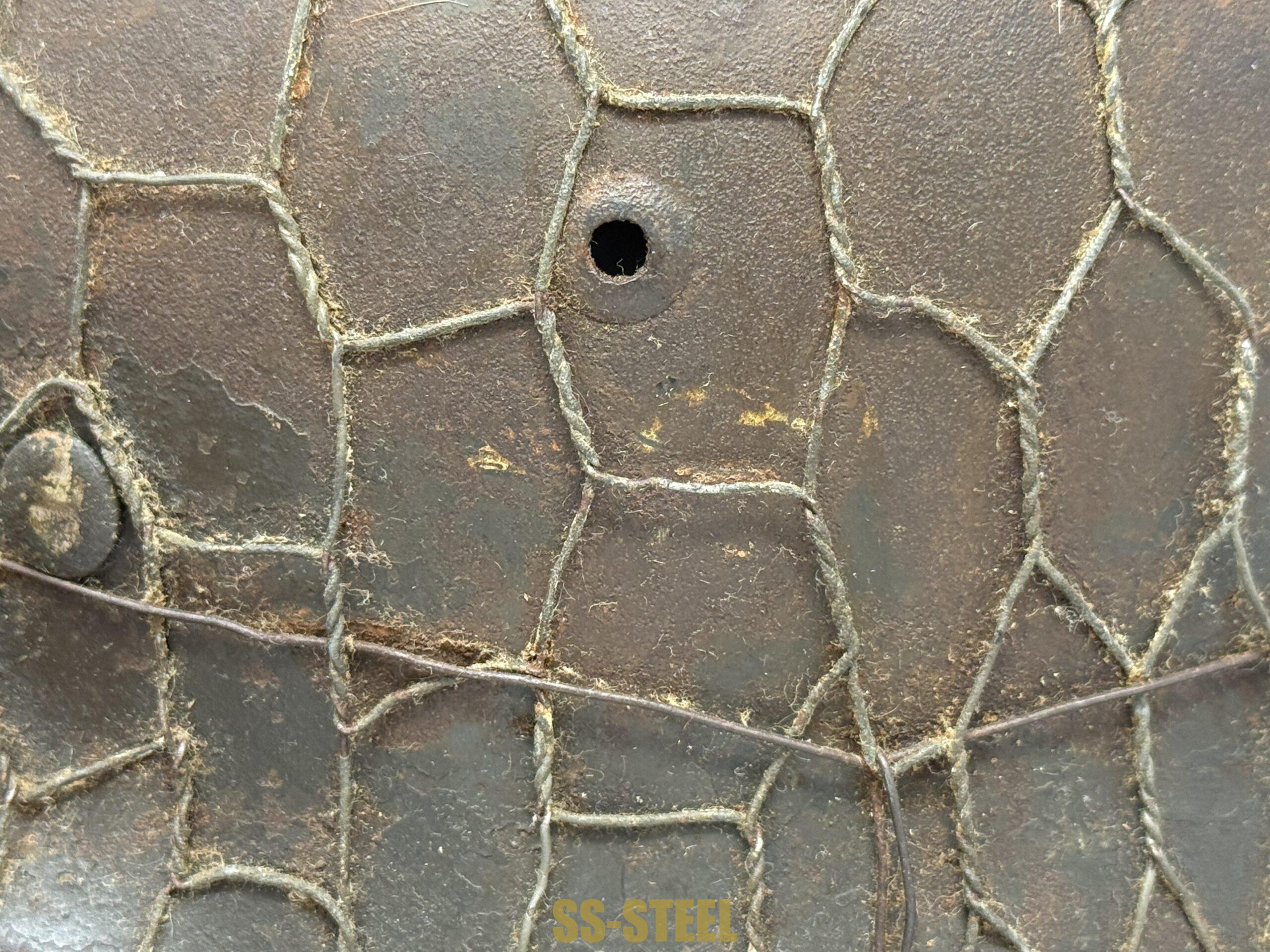 Luftwaffe M35 Chickenwire Helmet - Image 25