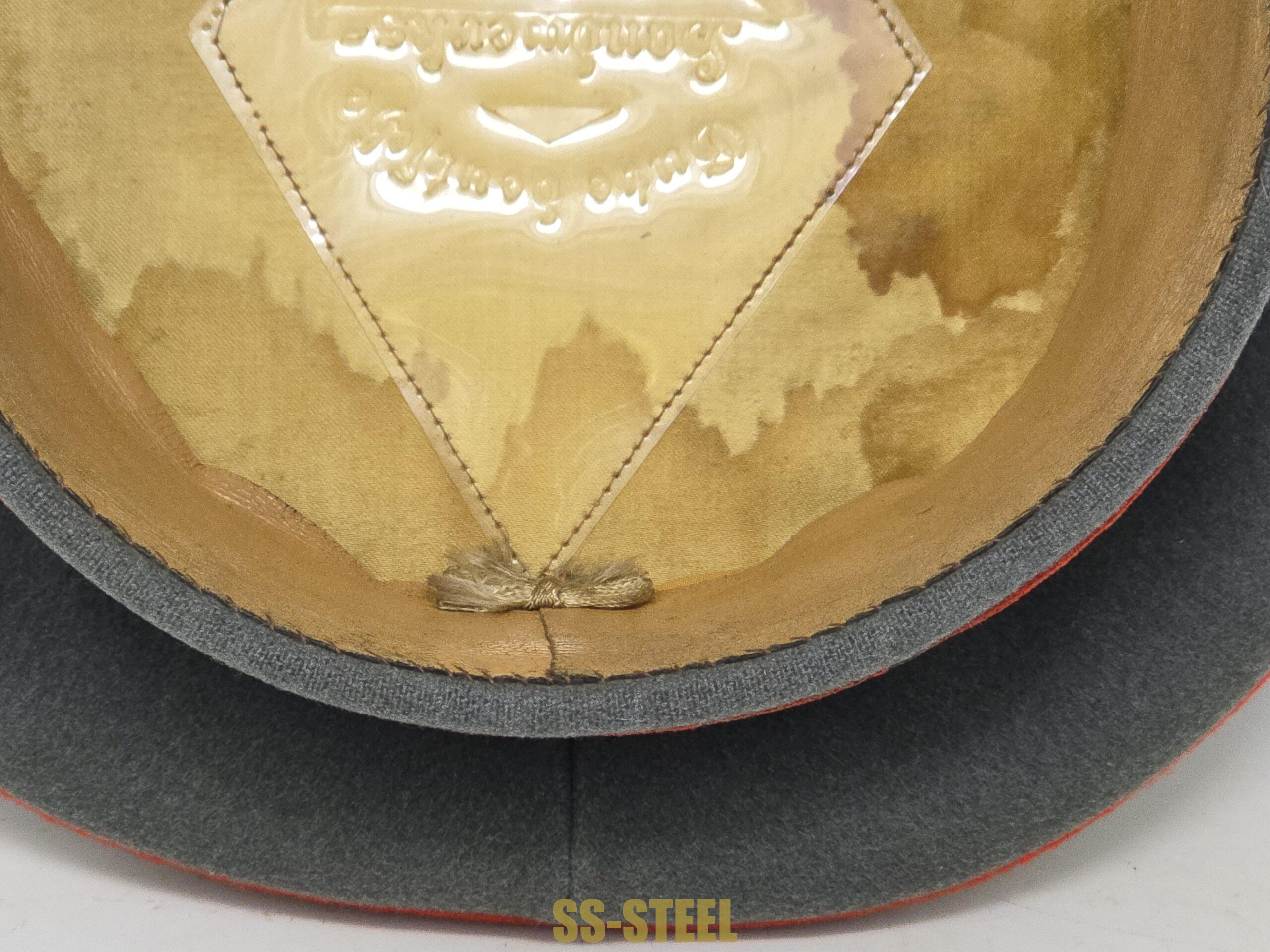 Fine Waffen-SS Officer’s Visor Cap for Artillery / StuG - Image 10