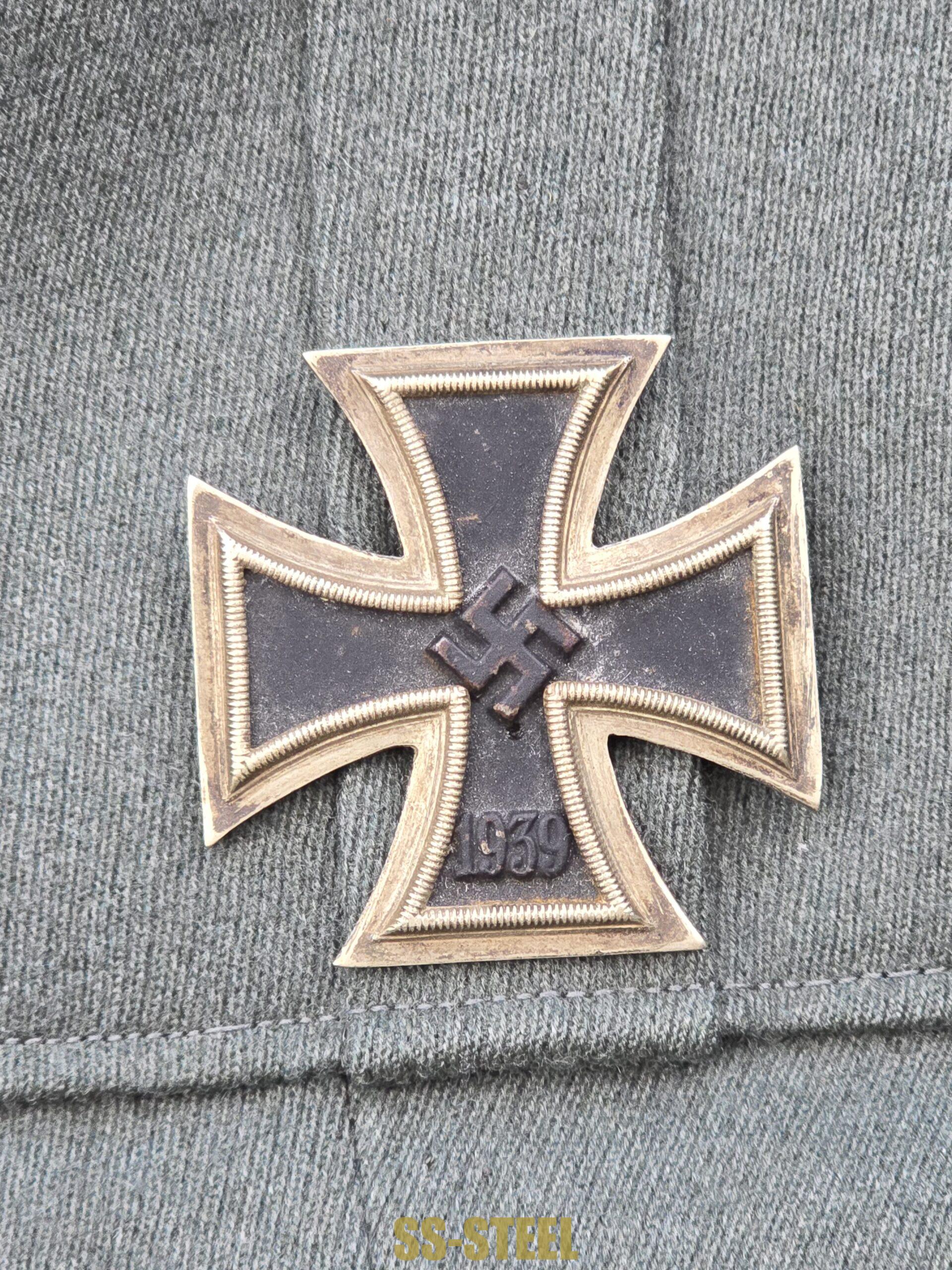 Phenomenal, Named 17th SS-Pz Div ,,GvB'' Officer's Tunic - Image 10