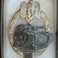 25 Tank Assault Badge by JFS