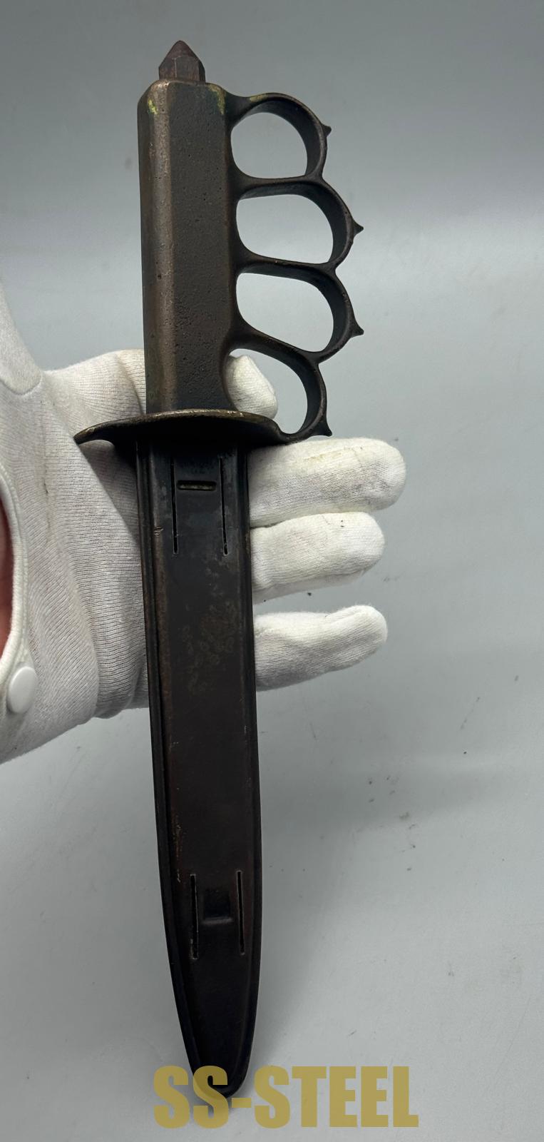 Beautiful US 1918 Knuckle Knife